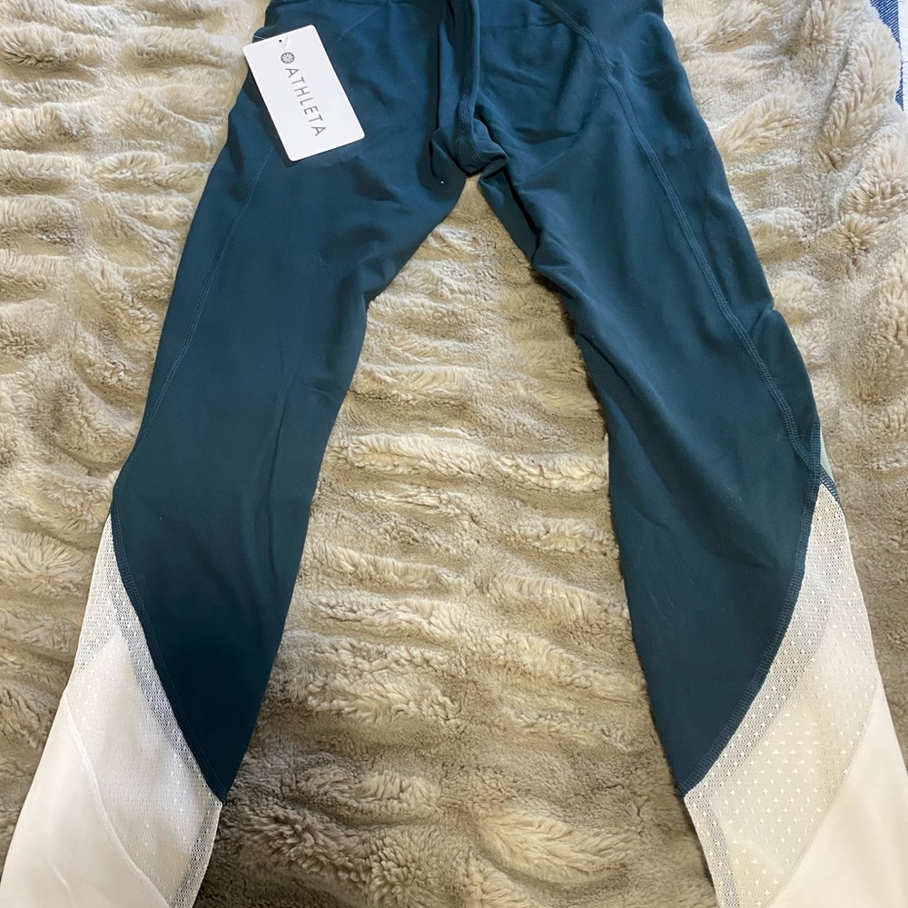 Athleta NWT XS leggings